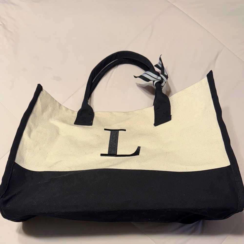 Black and Cream Initial ‘L’ Tote Bag